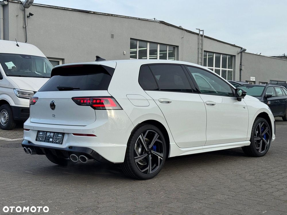 Volkswagen Golf - 9