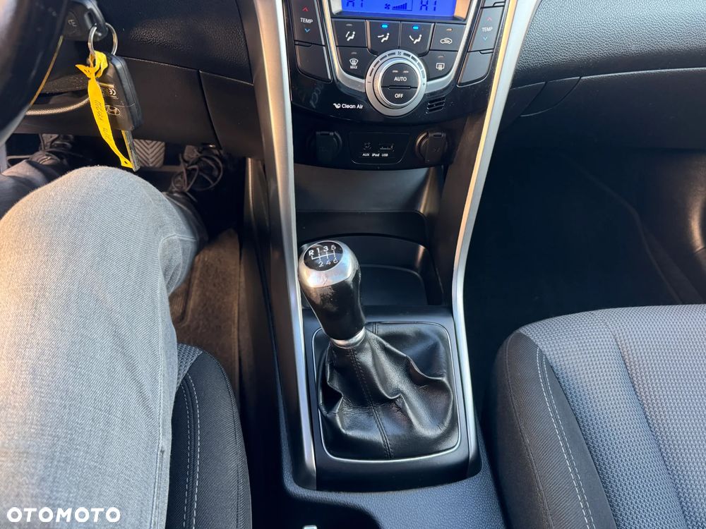 Hyundai i30 1.6 CRDi Premium - 15