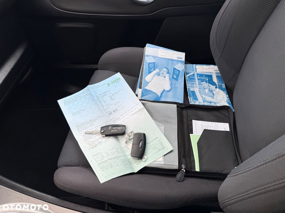 Ford S-Max - 25