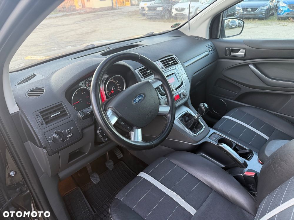 Ford Kuga 2.0 TDCi 4x4 Titanium - 16