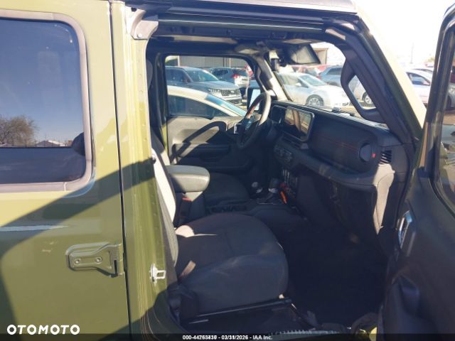 Jeep Wrangler - 5