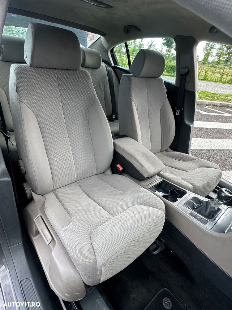 Volkswagen Passat 1.9TDI Comfortline - 8