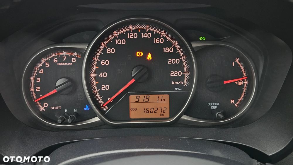 Toyota Yaris 1.0 Premium - 21