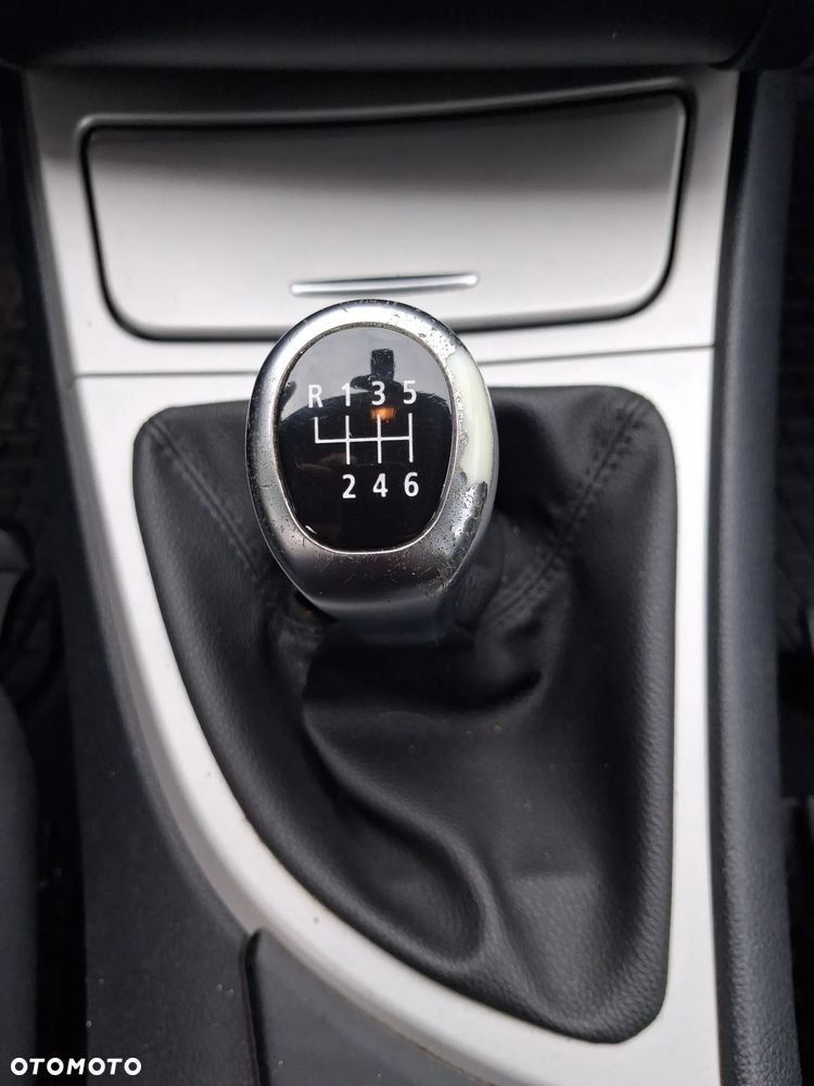 BMW Seria 1 118i - 27