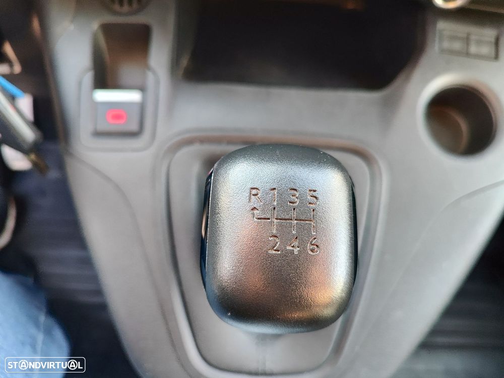 Toyota Proace City 1.5D L2 Exclusive - 11