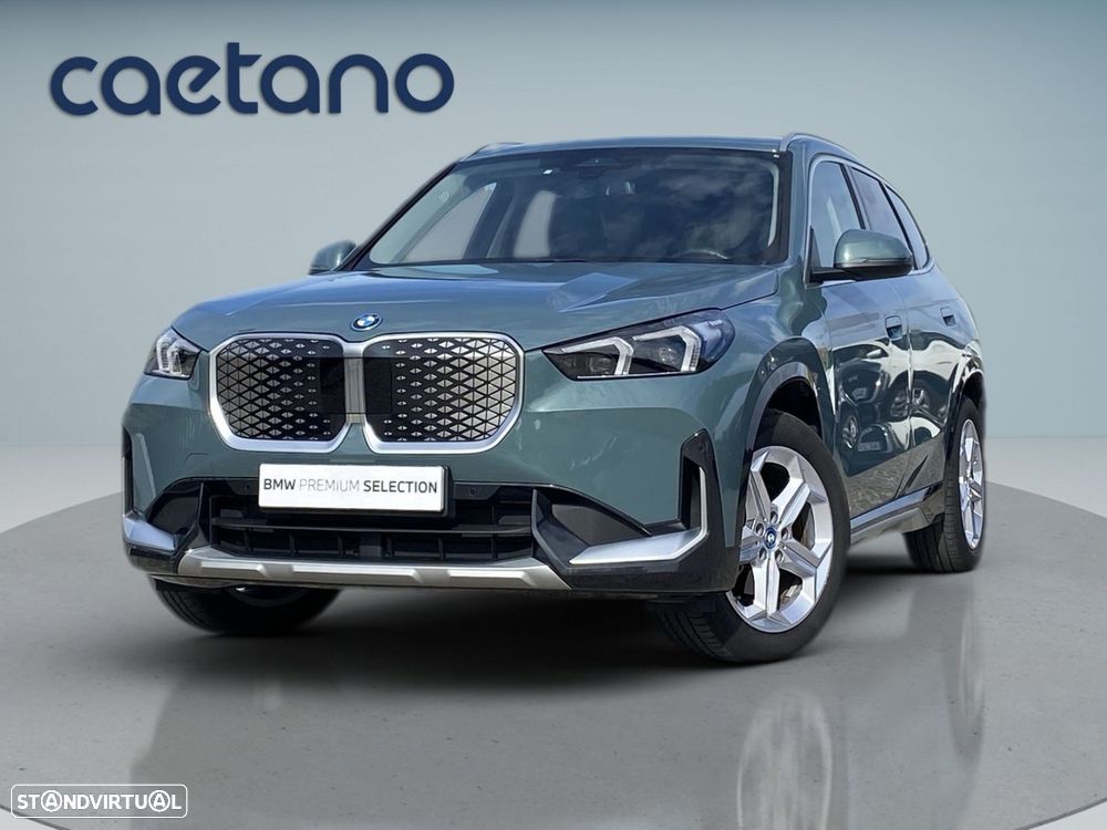 BMW iX1