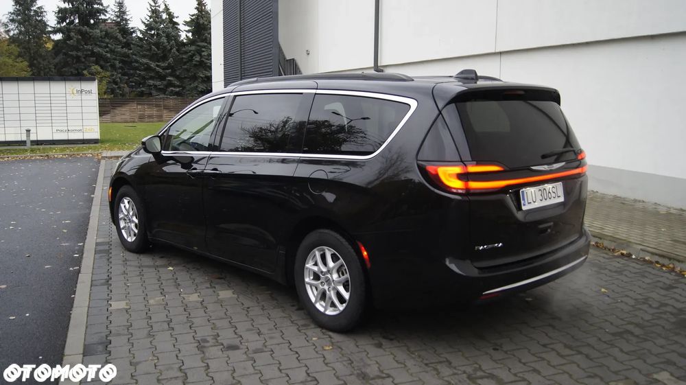 Chrysler Pacifica - 3