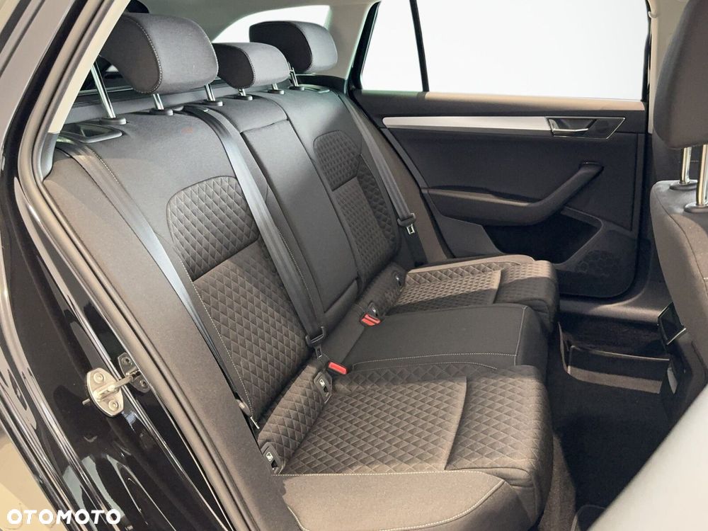 Skoda Superb 2.0 TDI SCR Ambition DSG - 16