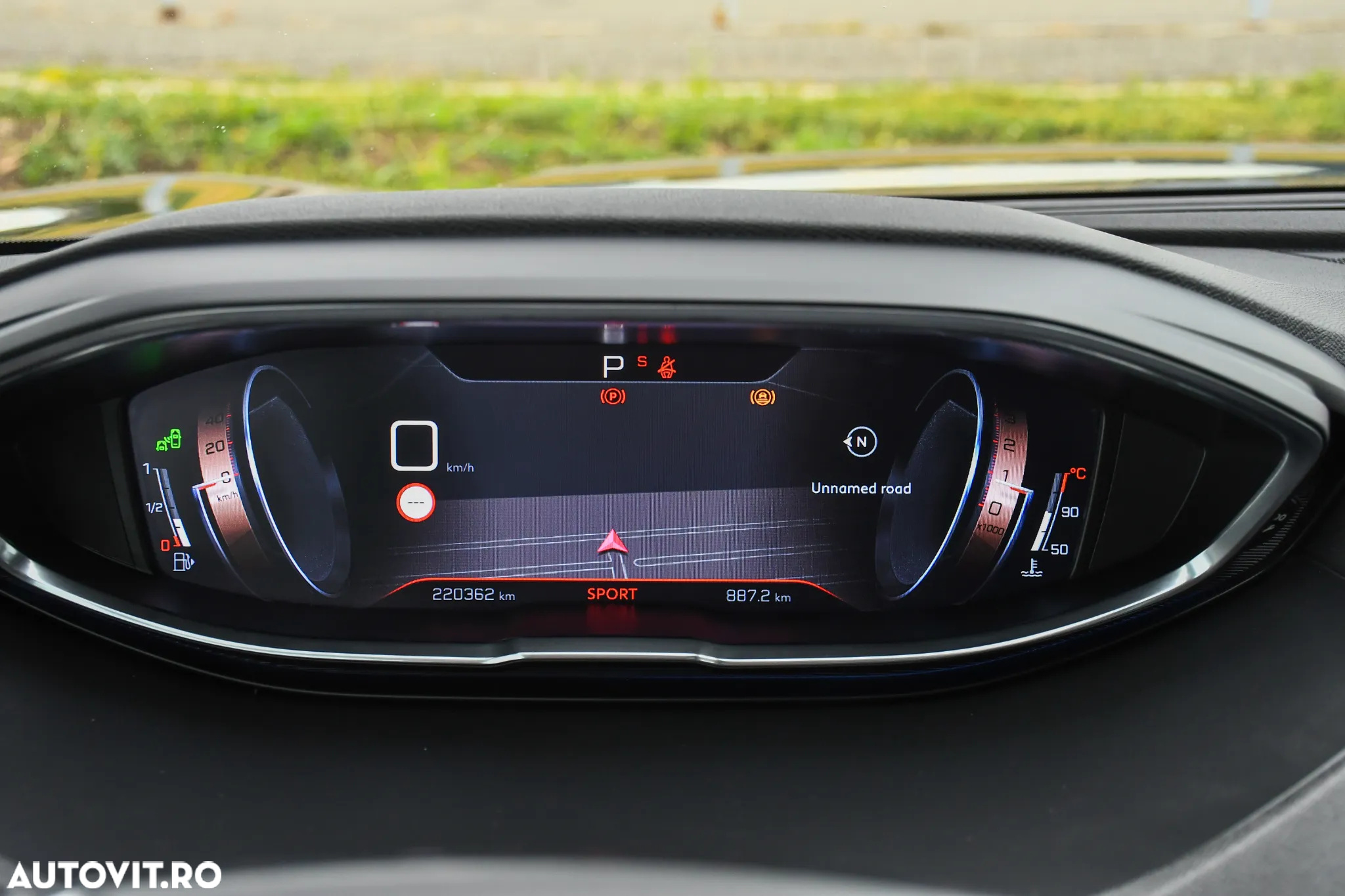 Peugeot 5008 2.0 BlueHDI s&s EAT8 GT - 34