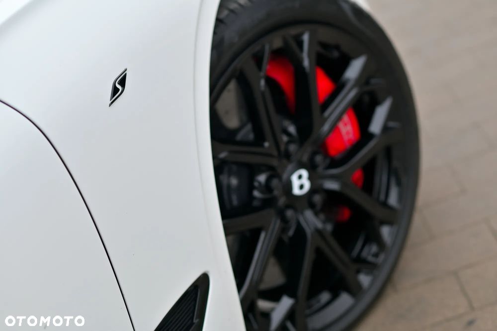 Bentley Continental GT - 13