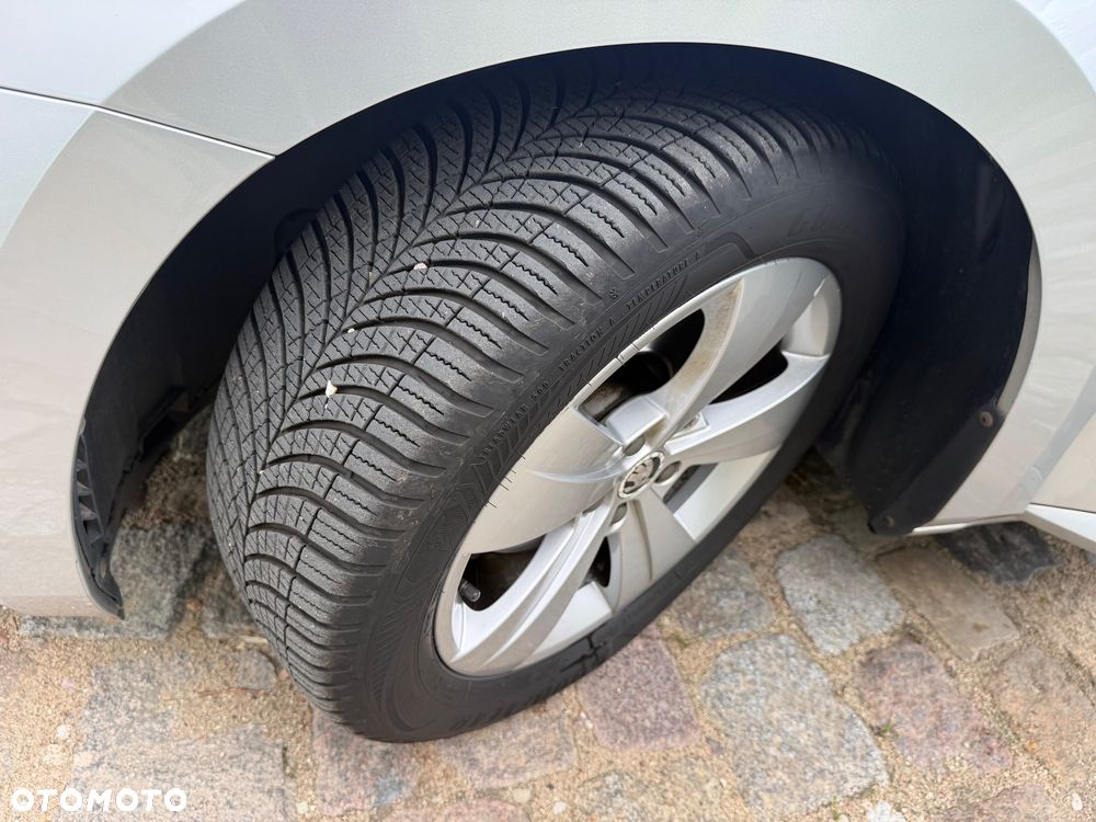 Skoda Superb 1.6 TDI GreenLine - 34