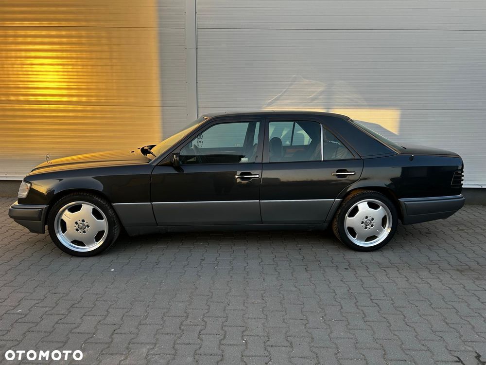 Mercedes-Benz W124 (1984-1993) - 11