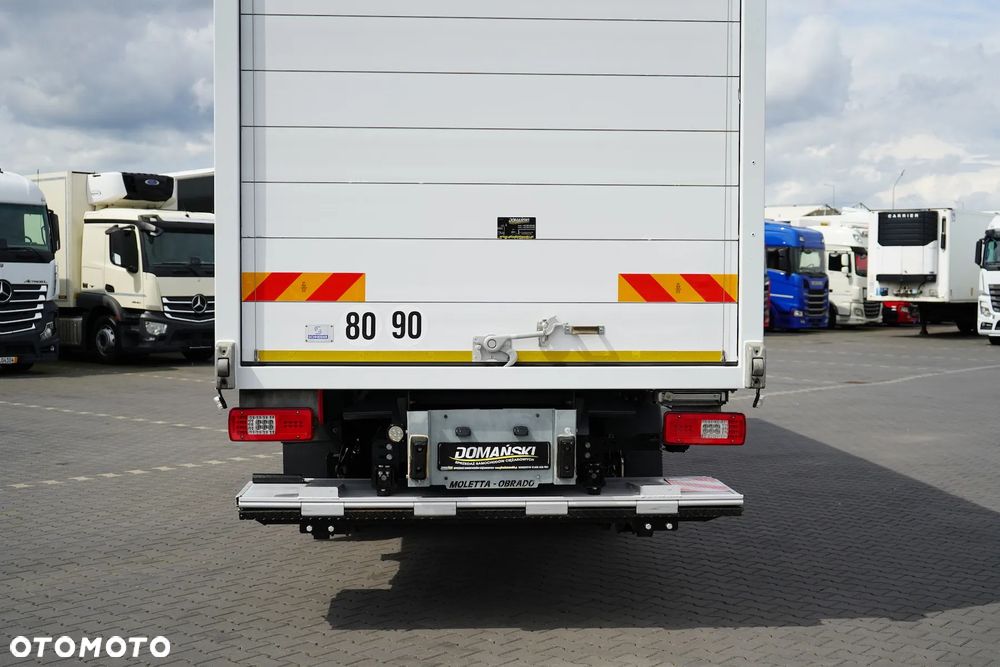 Iveco / S-WAY / 420 / E 6 / KONTENER + WINDA / 22 PALETY / RETARDER / OŚ SKRĘTNA / ROLETA - 33