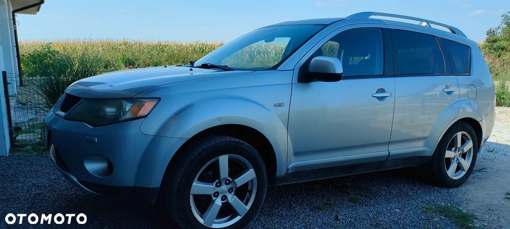 Mitsubishi Outlander 2.2 DID Instyle - 9