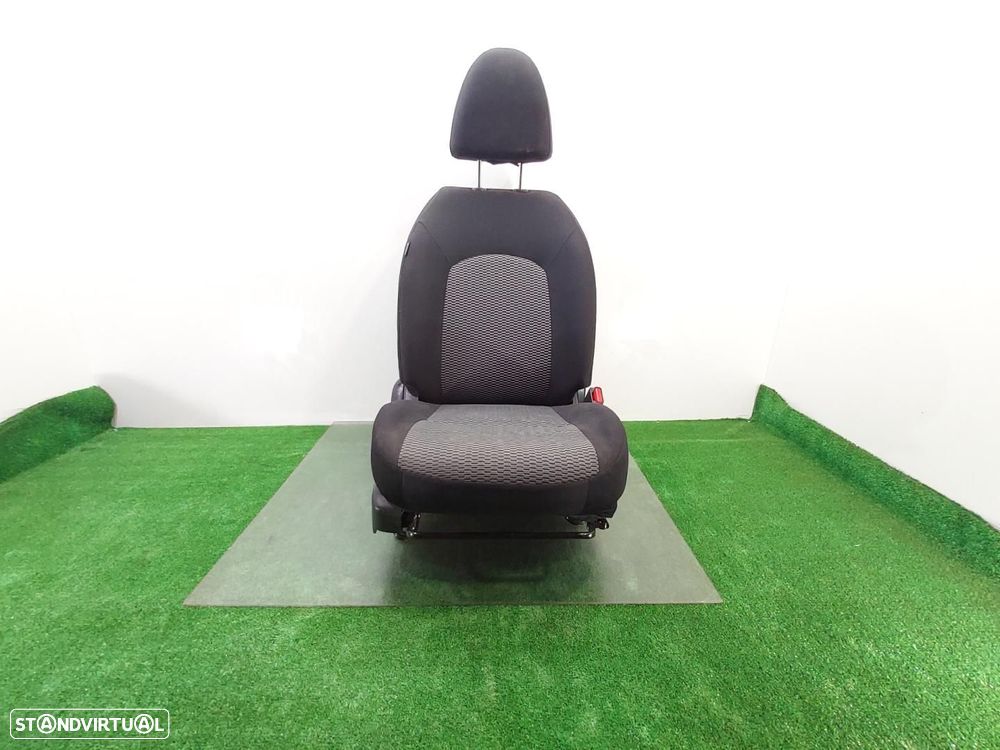 BANCO FRENTE DIREITO NISSAN MICRA - 1