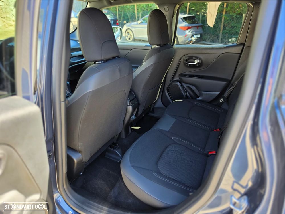 Jeep Renegade 1.3 T-GDI 4xe Auto S - 10
