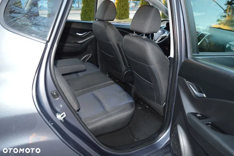 Hyundai ix20 - 23