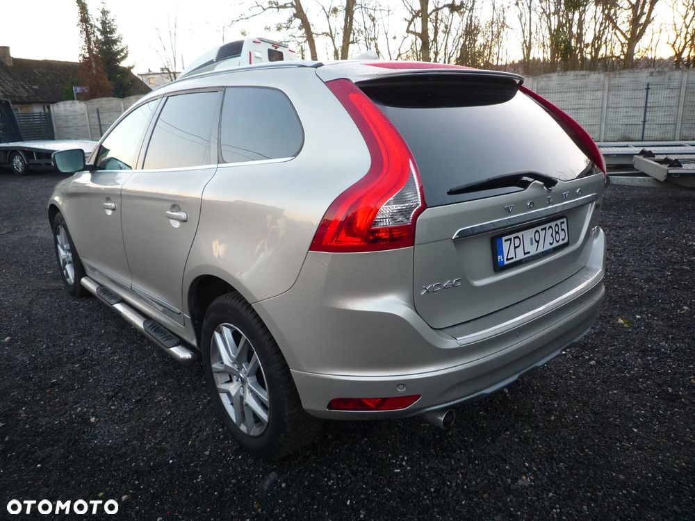 Volvo XC 60 D3 Drive-E Summum - 3