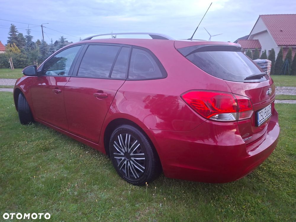 Chevrolet Cruze 1.6 LS - 5