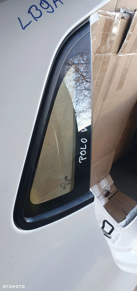 Szyba prawy tył tylna prawa karoseryjna VW Polo V 6R 5D AS2 09r - 2
