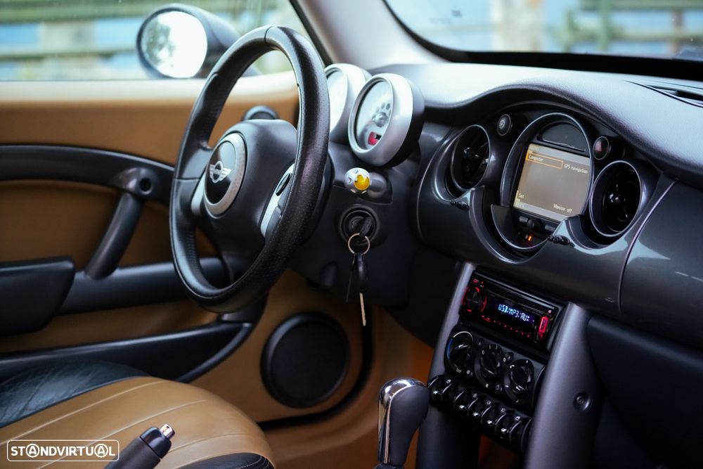 MINI 3 Portas One Aut. - 9