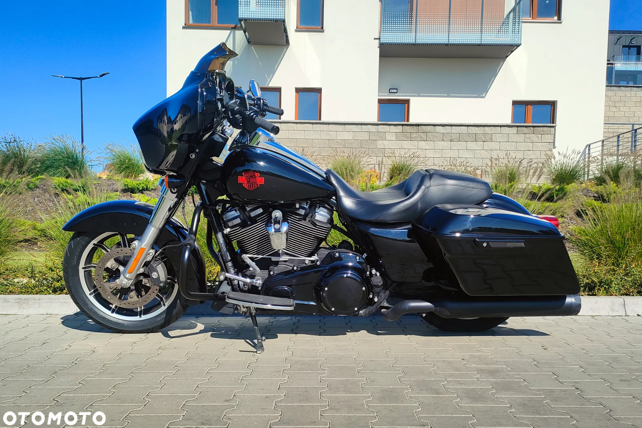 Harley-Davidson FLHT Electra Glide Standard - 7