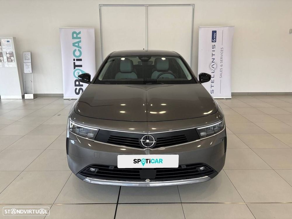 Opel Astra 1.5 D Elegance Aut. - 2