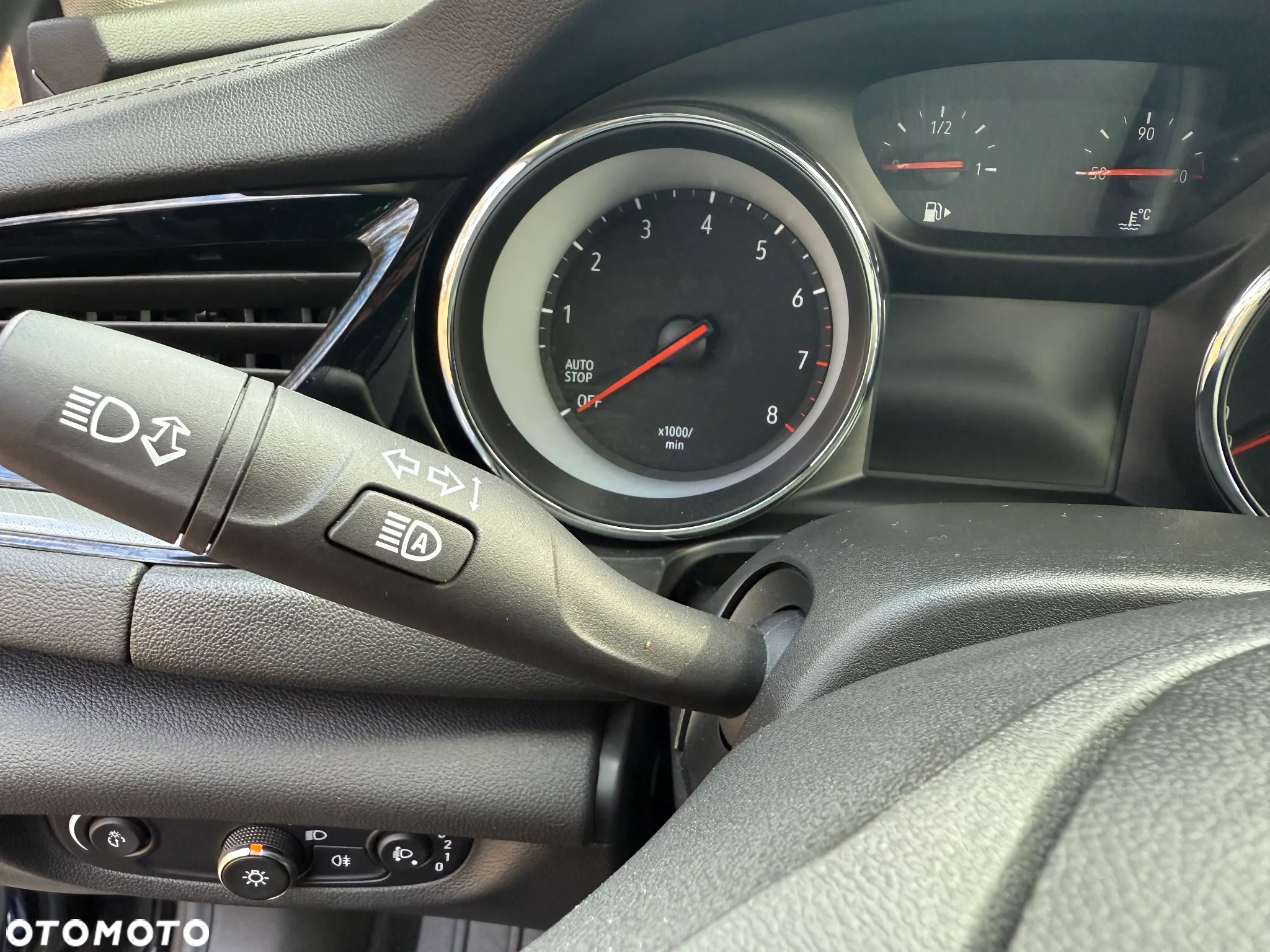 Opel Insignia 1.5 T GPF Exclusive S&S - 36