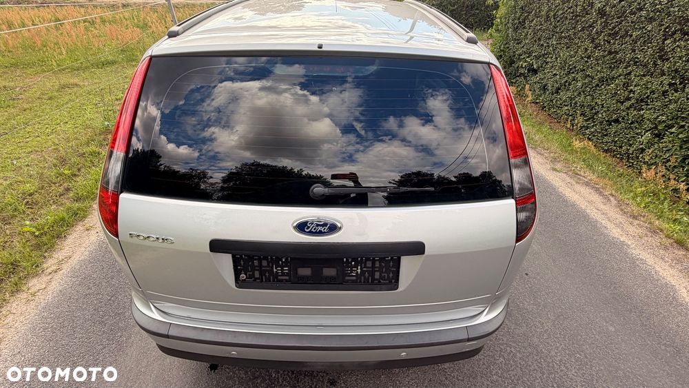Ford Focus 1.6 Comfort - 17