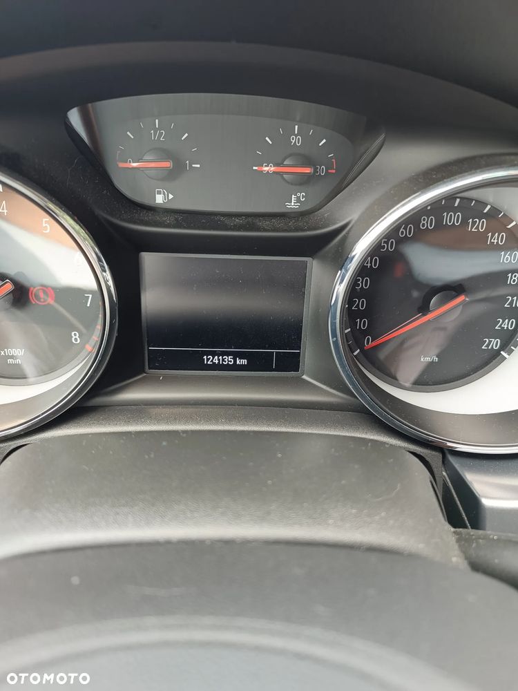 Opel Astra 1.2 T Edition S&S - 8