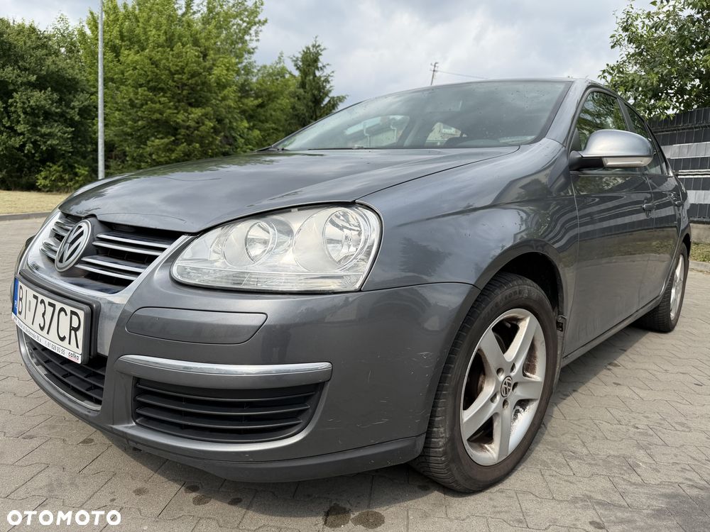 Volkswagen Jetta 1.6 Trendline - 2