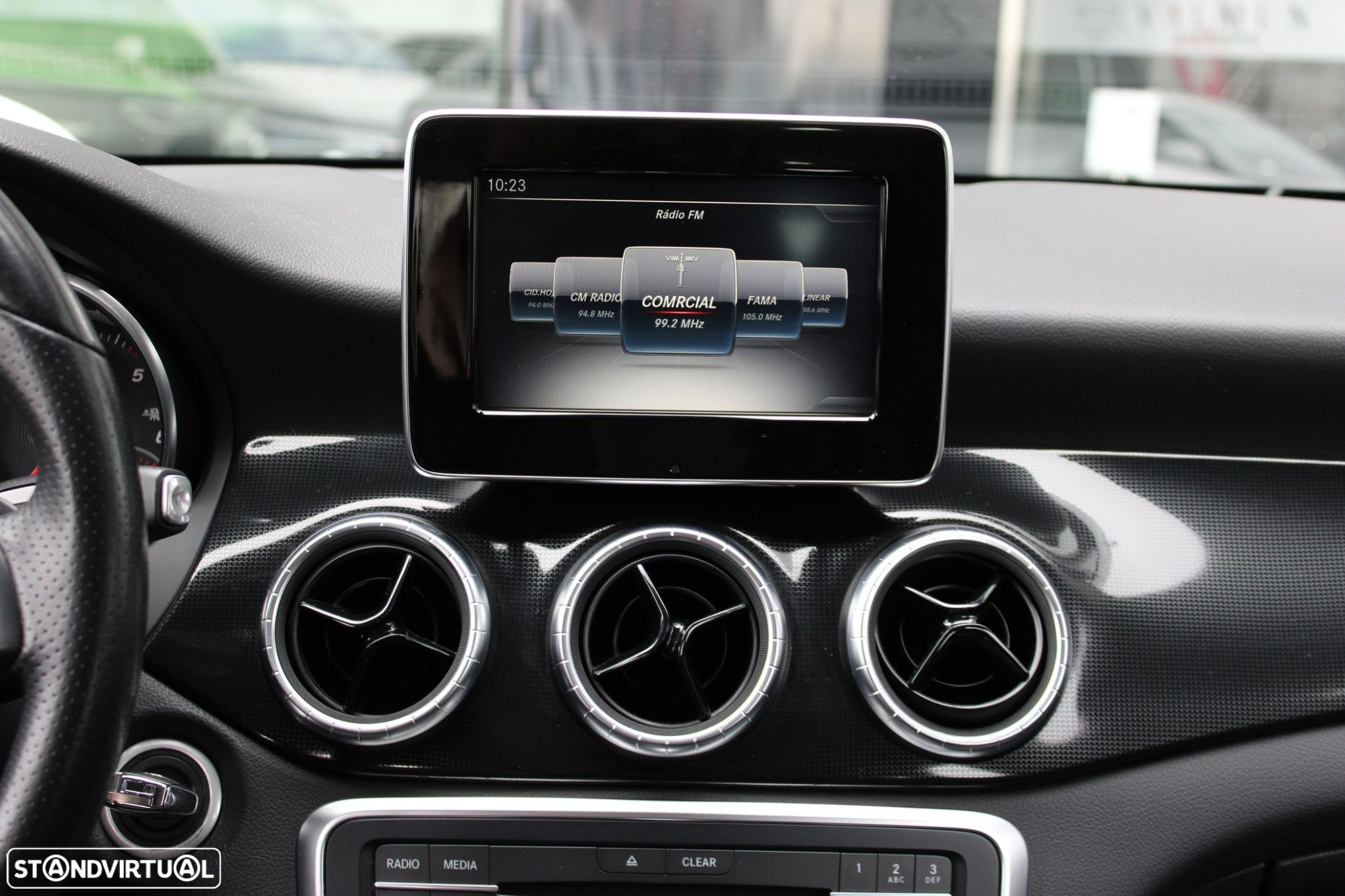 Mercedes-Benz CLA 180 - 18