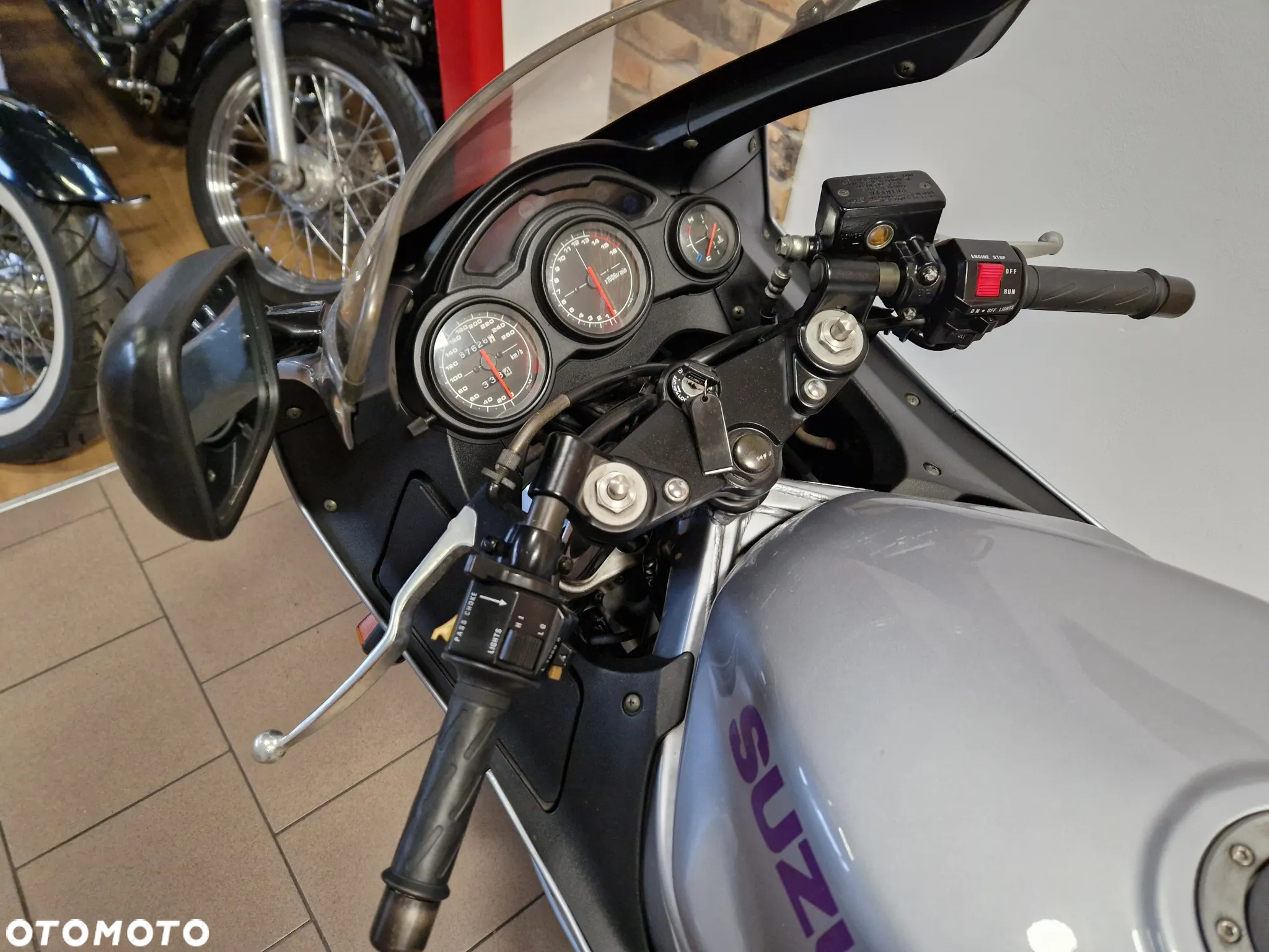 Suzuki RF - 13