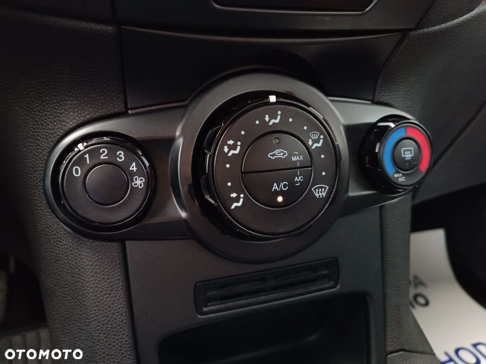 Ford Fiesta 1.25 Ambiente - 17