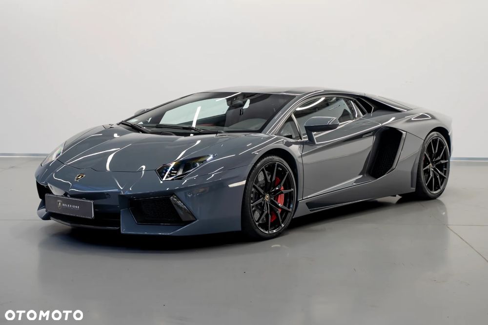 Lamborghini Aventador LP 700-4 - 3