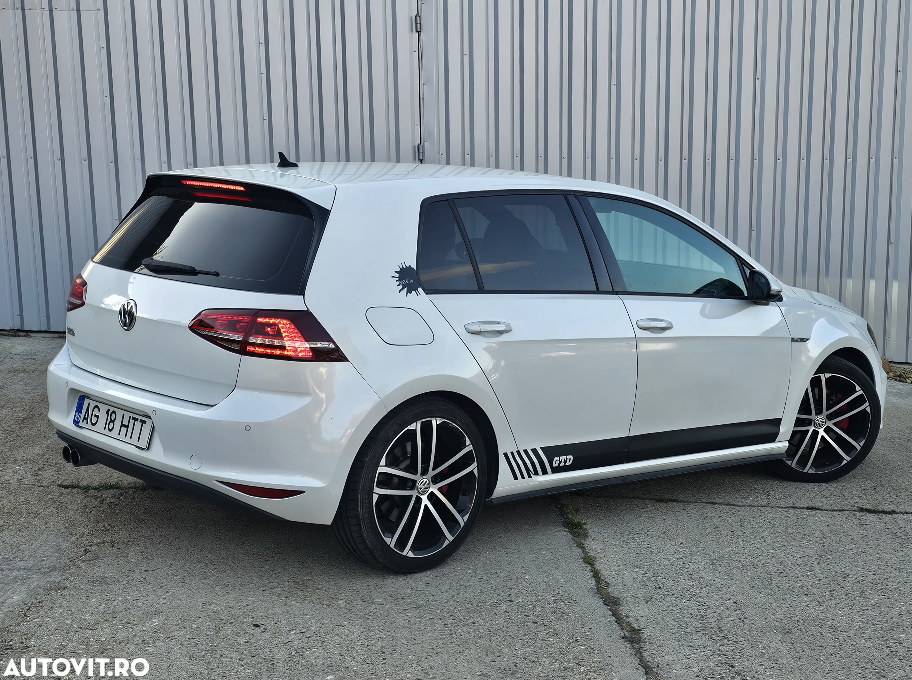 Volkswagen Golf 2.0 TDI DSG GTD - 8