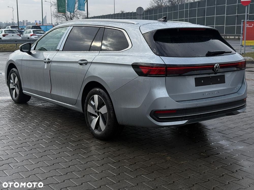 Volkswagen Passat - 7