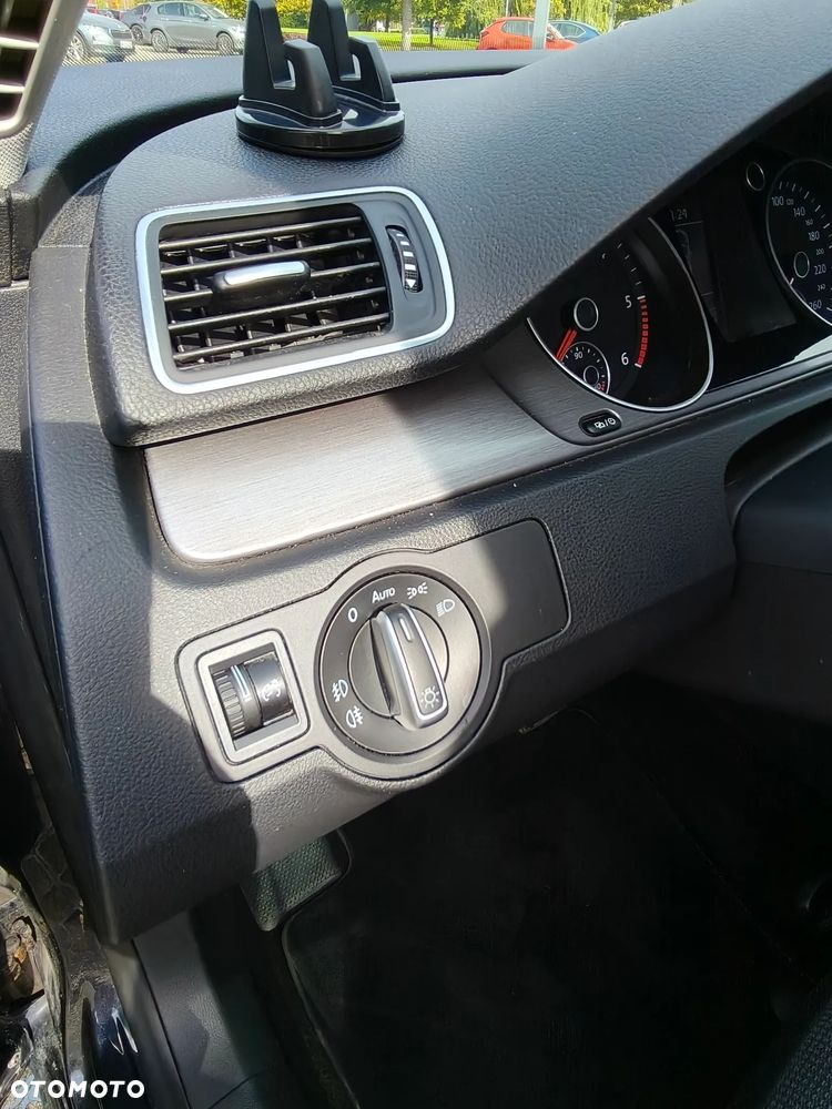 Volkswagen Passat 2.0 TDI Comfortline - 20