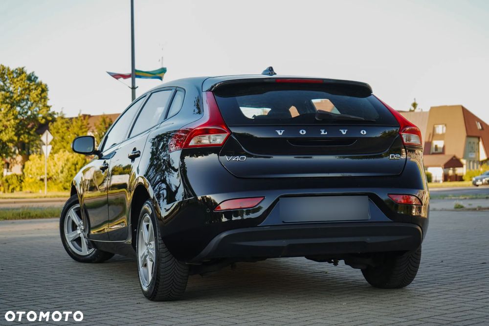 Volvo V40 D2 Momentum - 9