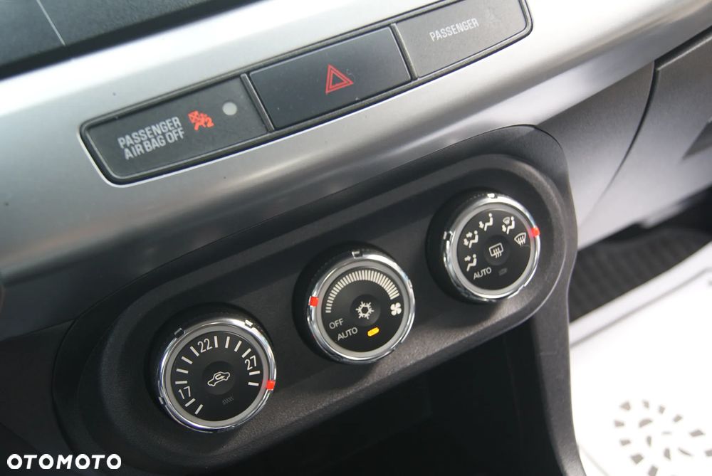 Mitsubishi Lancer 1.6 Inform - 25