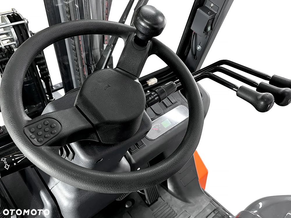 Lonking LG30DTX (CPCD30-X) - 6