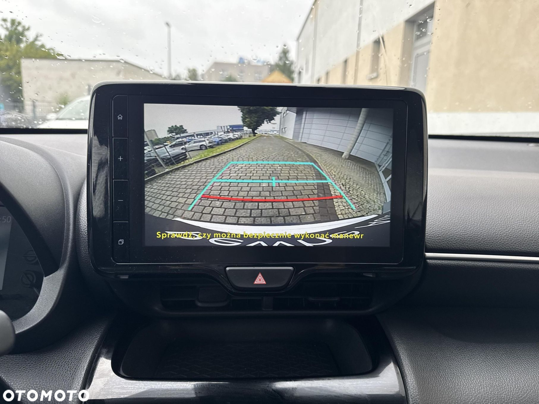 Toyota Yaris Cross Hybrid 1.5 Comfort 4x4 - 14
