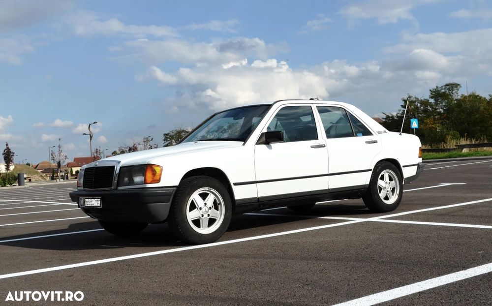 Mercedes-Benz 190 - 2