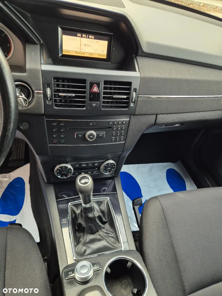 Mercedes-Benz GLK 220 CDI DPF BlueEFFICIENCY SPORT EDITION - 21