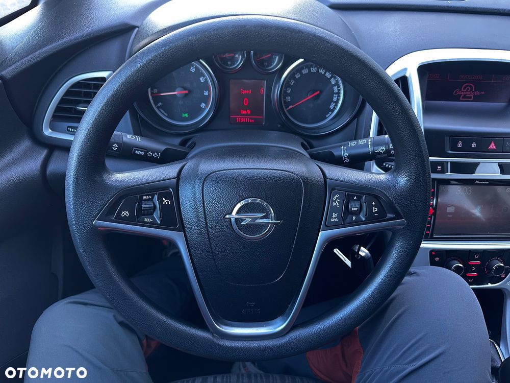 Opel Astra 1.6 Fun - 19