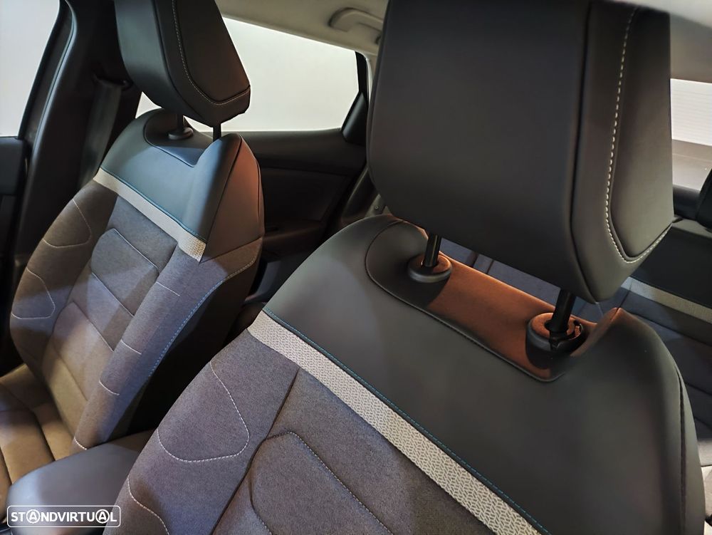 Citroën C4 X 1.2 PureTech Plus EAT8 - 9