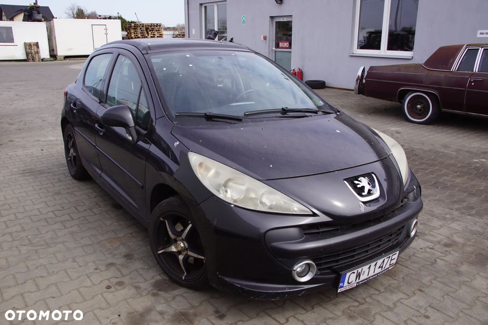 Auto na części - Peugeot 207 1.6 HDI 90 KM 9HX 20DP27 EXL 2007R Silnik Skrzynia Drzwi Maska Błotnik Klapa Zderzak Lampa Lusterko Klamka Szyba Deska Kokpit Sterownik Moduł Czujnik Licznik Wyświetlacz Panel Kierownica - 7