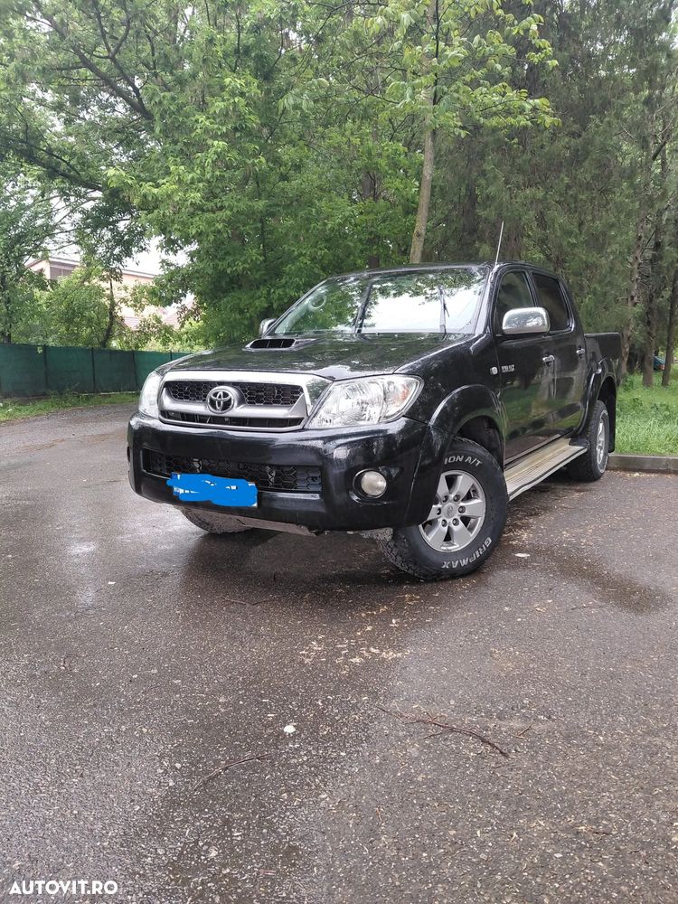 Toyota Hilux - 2