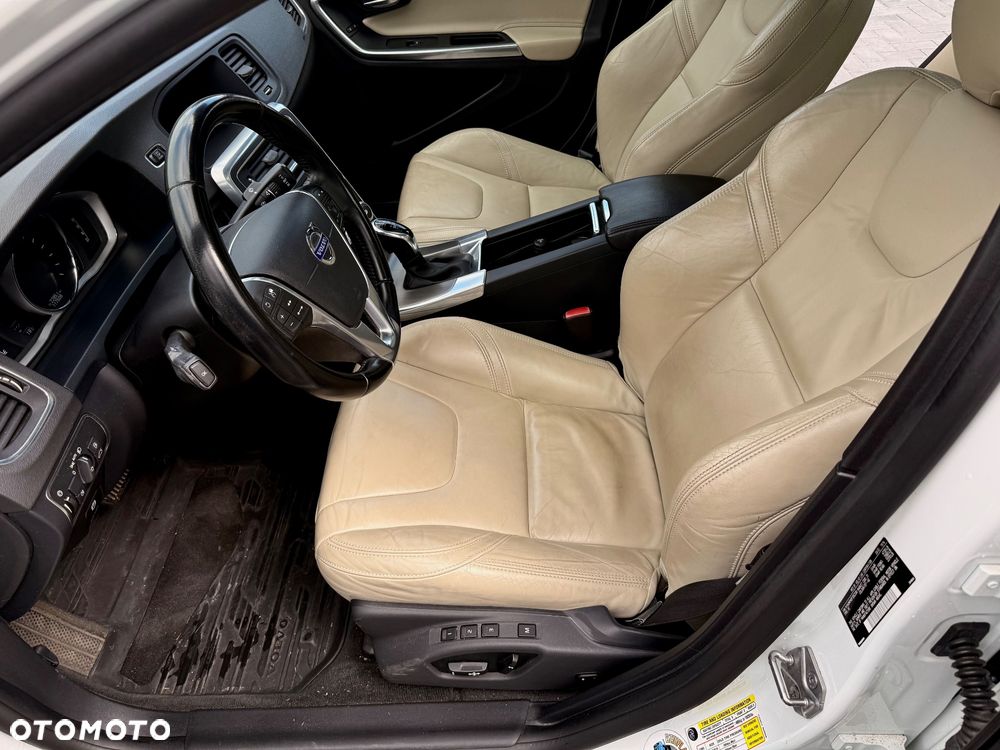 Volvo S60 - 16