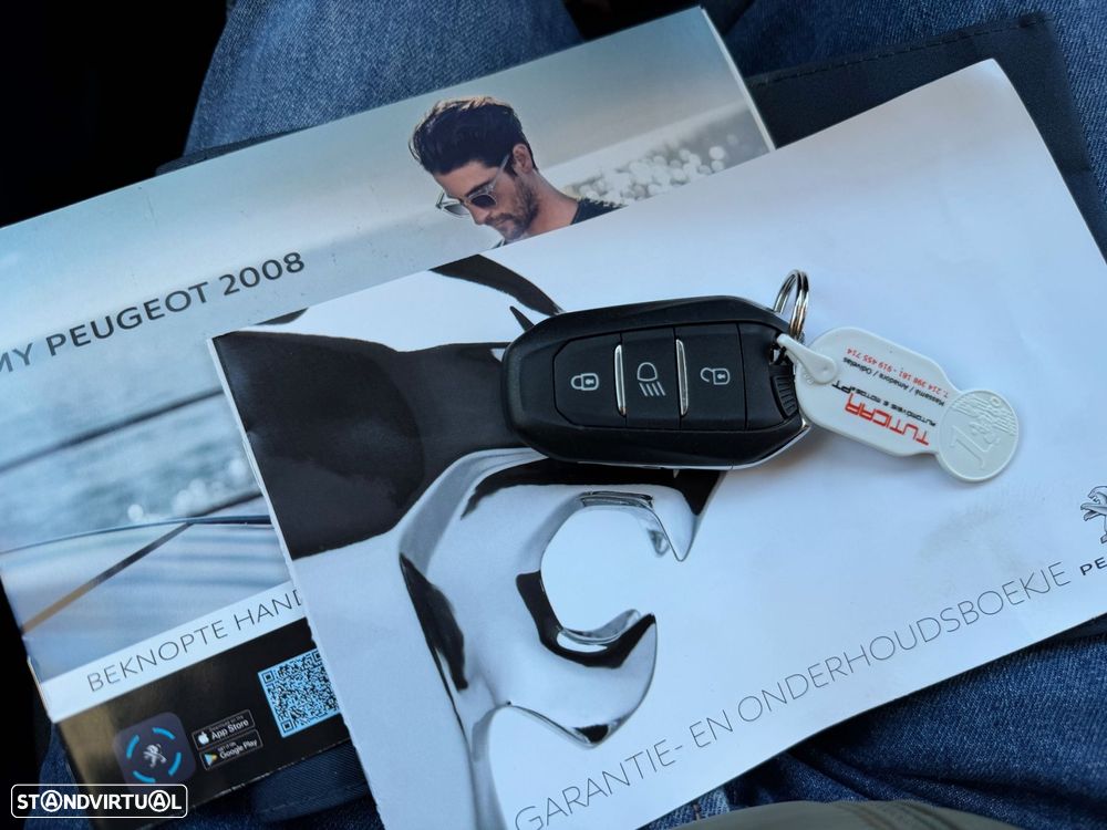 Peugeot e-2008 50 kWh Allure - 17